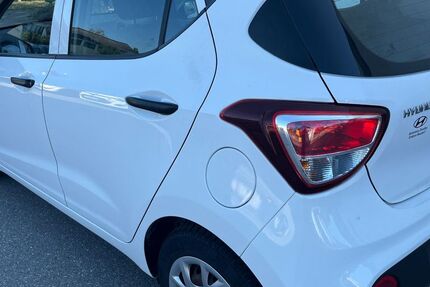 Hyundai i10 59.500 km 6.299 &euro; Stutensee 76297