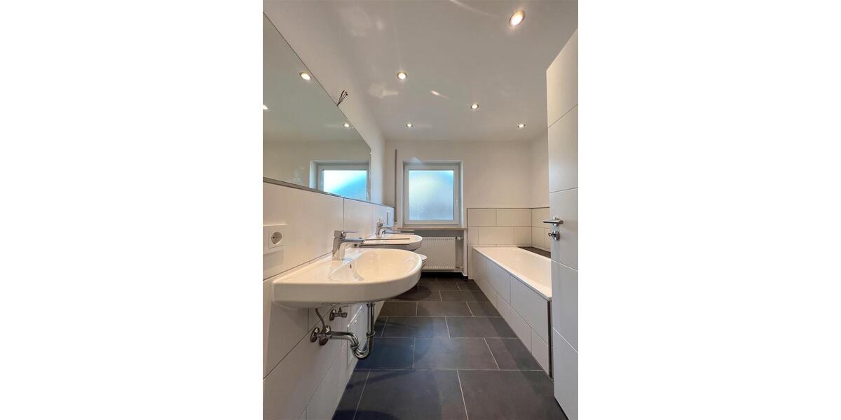 Etagenwohnung Stiefenhofen - 4 Zimmer, 130 m&sup2;, 1.342&euro; | Angebot:25990716