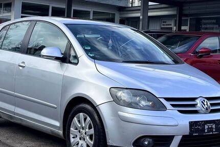 VW Golf 242.000 km 2.390 &euro; Waldkraiburg 84478