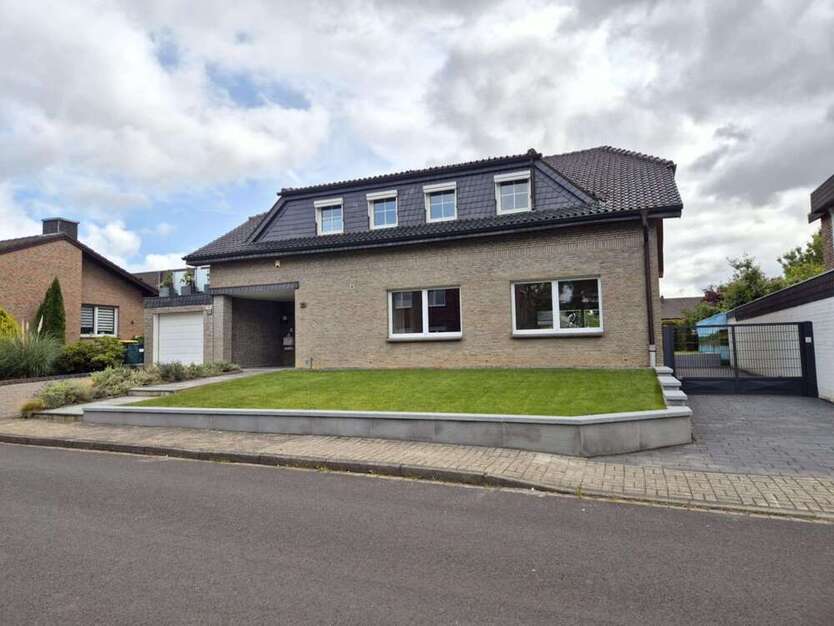 Wohnung zum Mieten in Baesweiler 1.750 € 147 m²