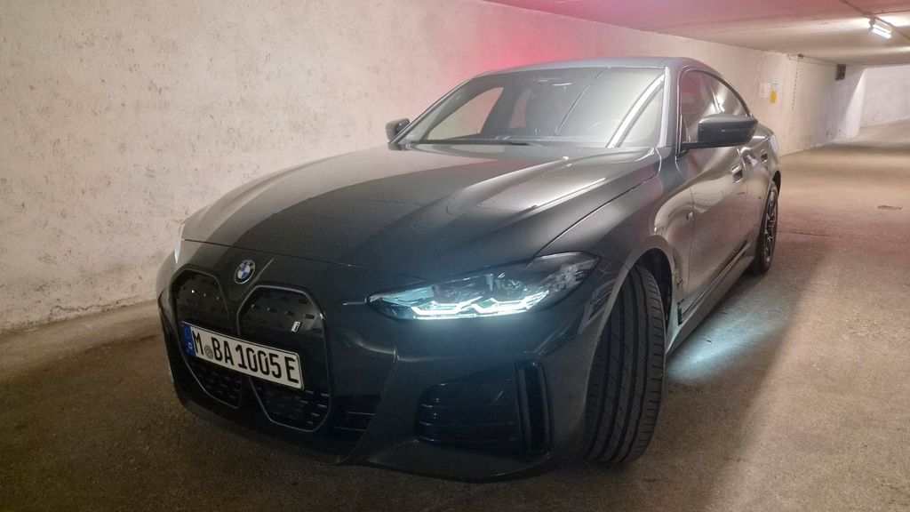 BMW i4 39.900 km 43.600 &euro; München 81541