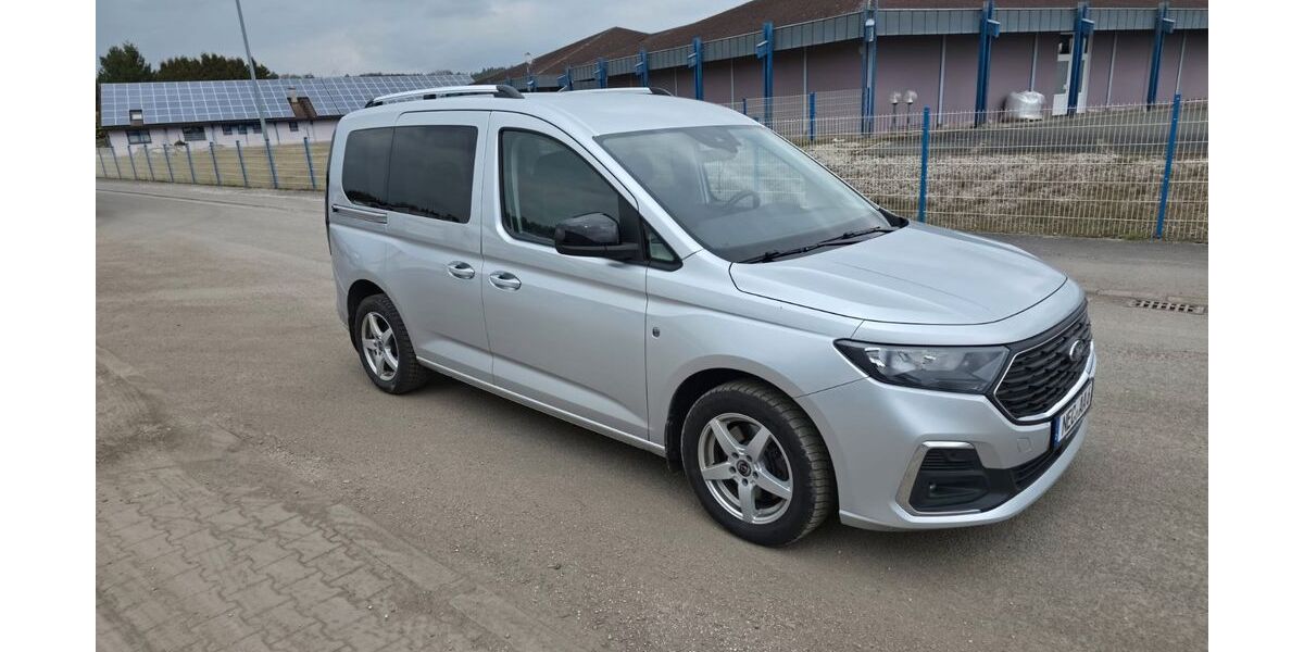 Ford Tourneo Connect 37.000 km 21.500 &euro; Sonnefeld 96242