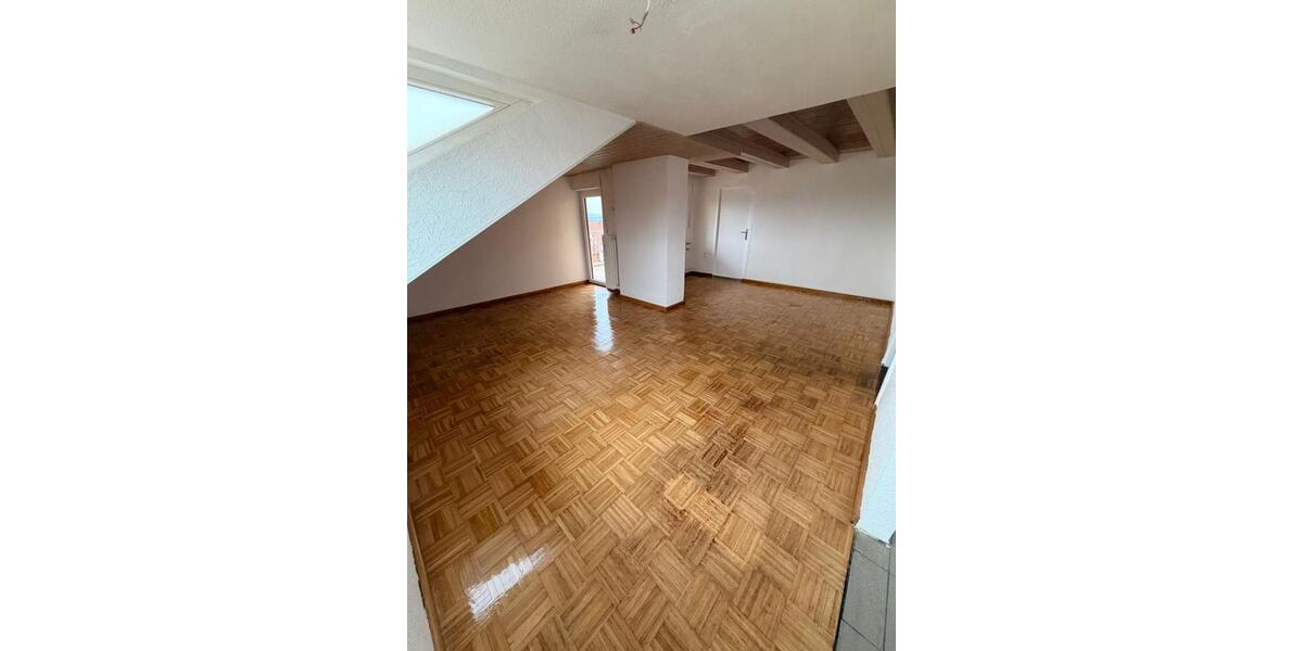 Dachgeschoßwohnung Bamberg Bamberg-Ost - 3.5 Zimmer, 70 m&sup2;, 900&euro; | Angebot:26378760