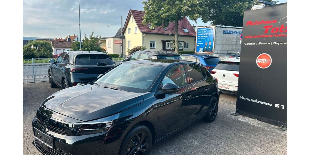 Opel Corsa 10.470 km 15.699 &euro; Höxter - Albaxen 37671