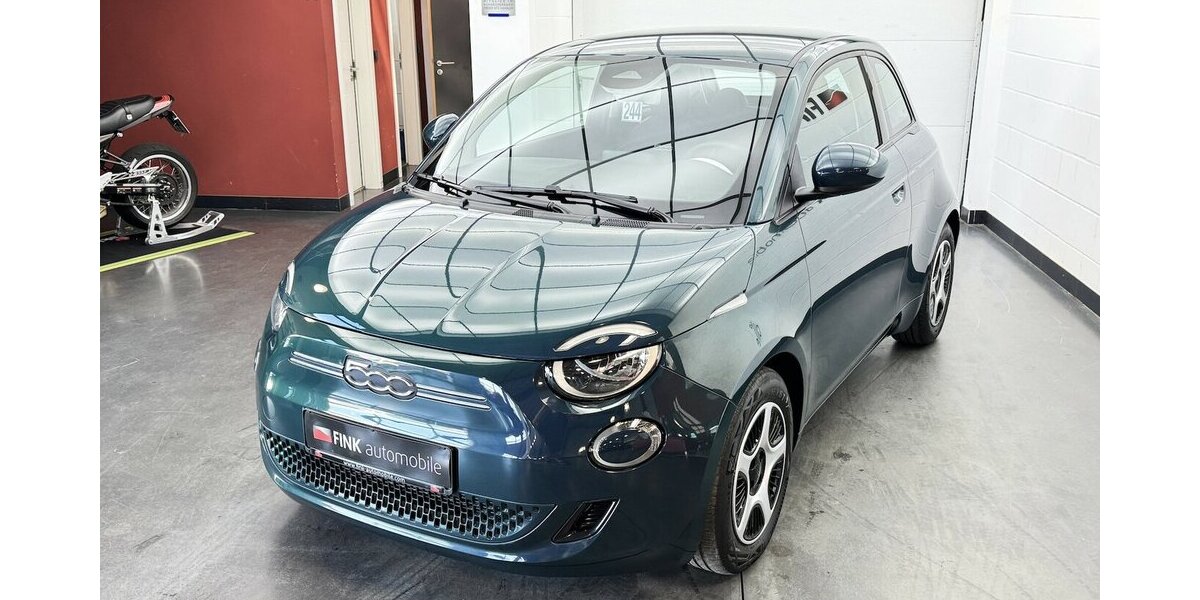 Fiat 500e Action CarPlay Android Automatik 1.Hand 32.900 km 11.570 &euro; Lich 35423