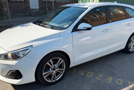 Hyundai i30 83.241 km 13.900 &euro; Hamburg 21079