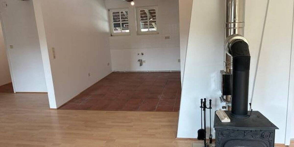 Etagenwohnung Seesen Kirchberg - 3 Zimmer, 129 m&sup2;, 895&euro; | Angebot:26344022