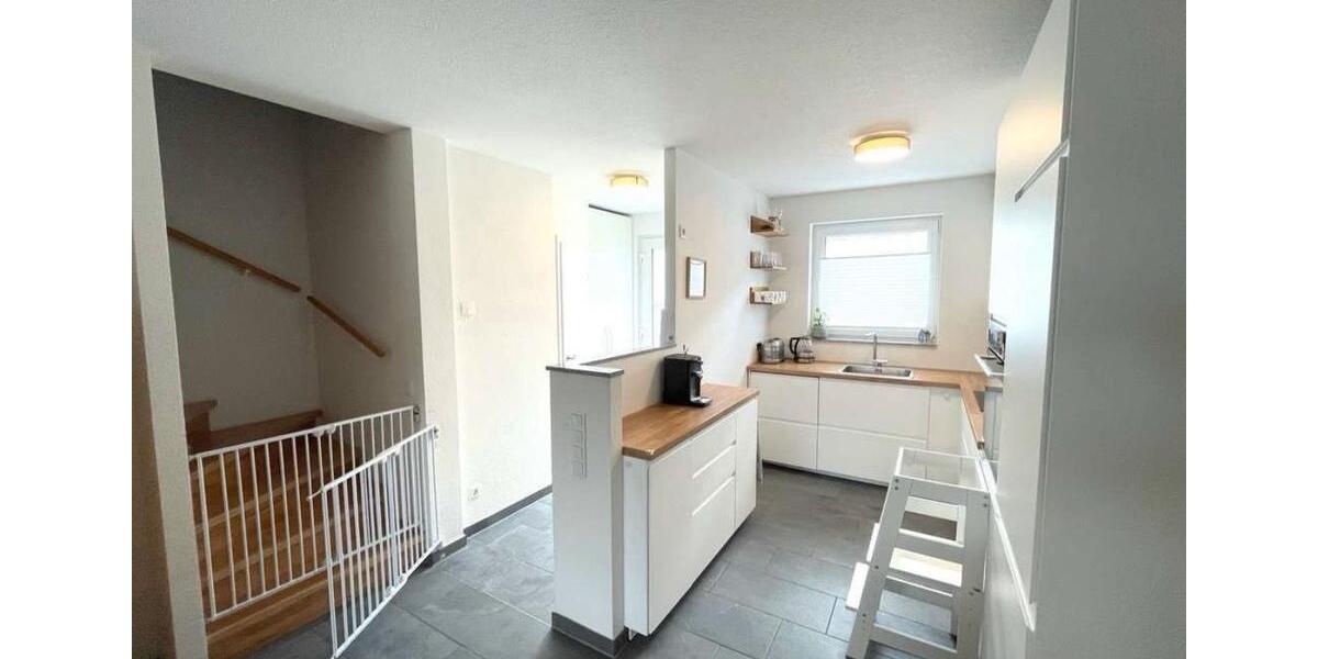 Reihenhaus Grevenbroich - 4 Zimmer, 133 m&sup2;, 1.980&euro; | Angebot:24829517