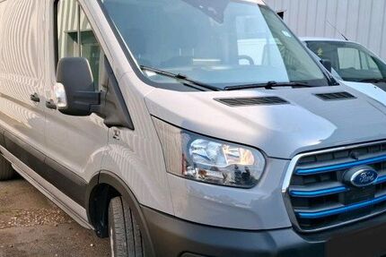 Ford Transit 4.814 km 37.180 &euro; Fürth bei Nürnberg 90763