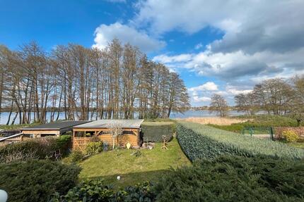 Bungalow mit Seeblick