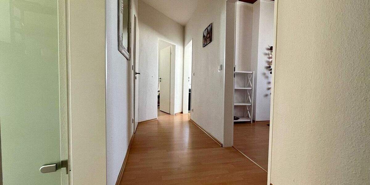 Etagenwohnung Wilhelmshaven Bant - 4 Zimmer, 79 m&sup2;, 99.000&euro; | Angebot:25676858