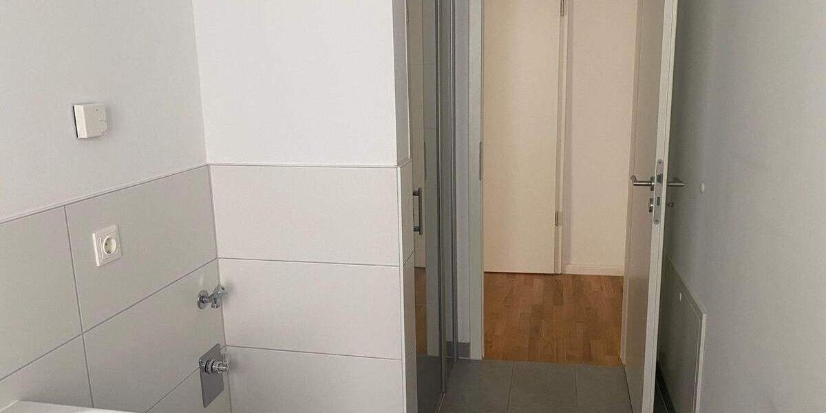 Zimmer Halle (Saale) Innenstadt - 2 Zimmer, 50 m&sup2;, 650&euro; | Angebot:26343850