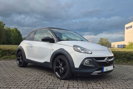 Opel Adam 95.000 km 7.499 &euro; Paderborn 33104