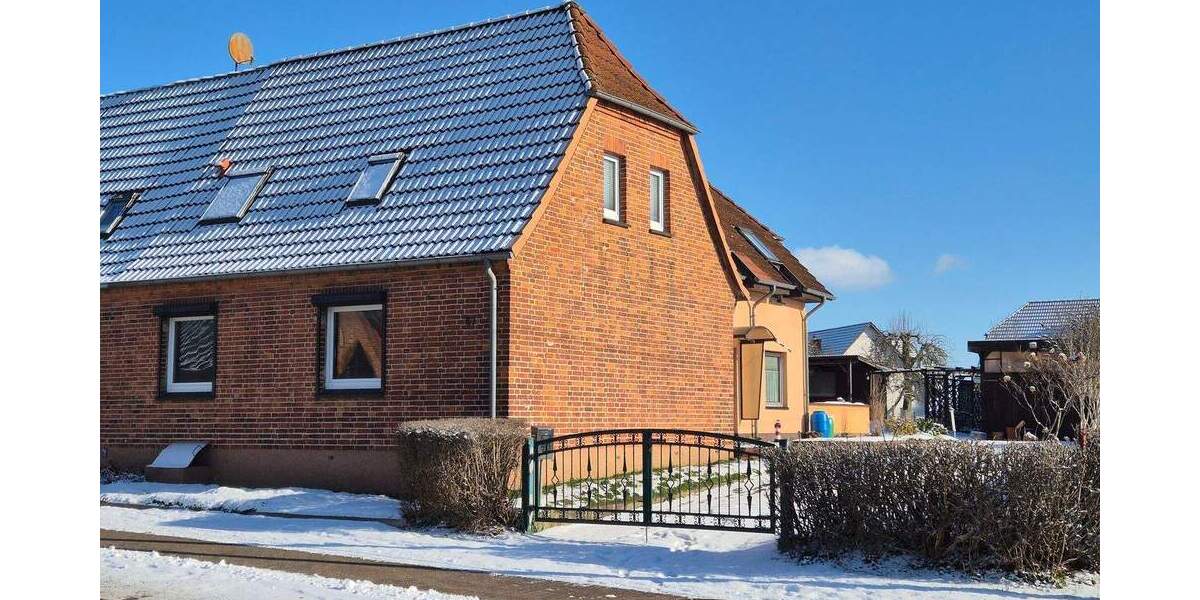Doppelhaushälfte Sternberg - 5 Zimmer, 137 m&sup2;, 229.000&euro; | Angebot:25663710