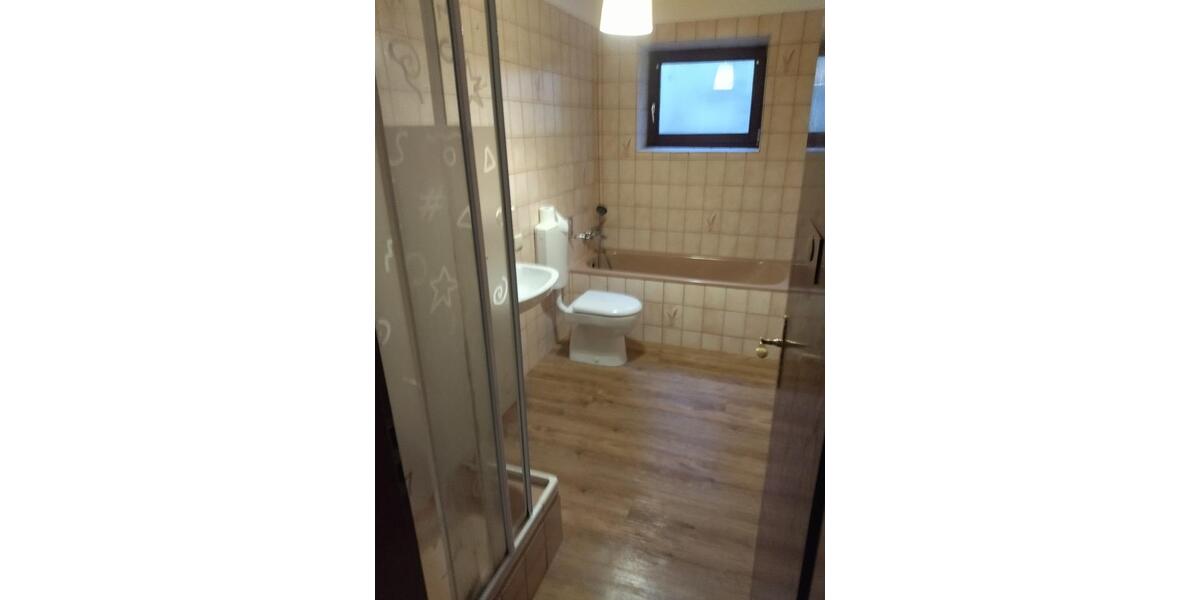 Etagenwohnung Üttfeld - 2 Zimmer, 70 m&sup2;, 550&euro; | Angebot:26692688