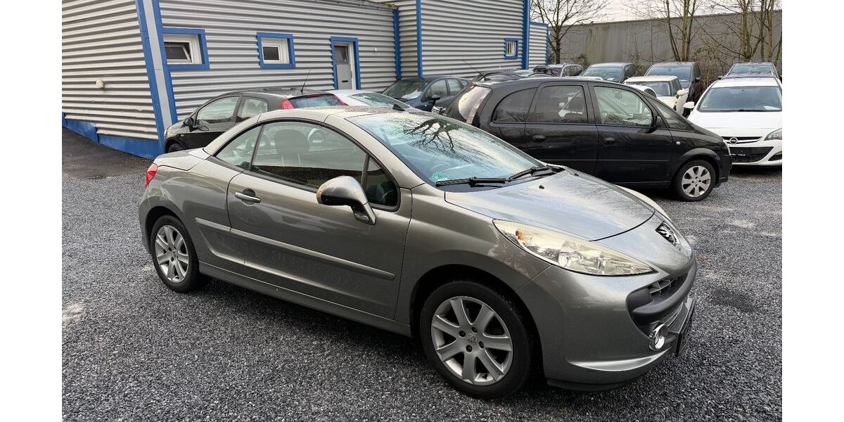 Peugeot 207 136.000 km 2.999 &euro; Detmold 32758
