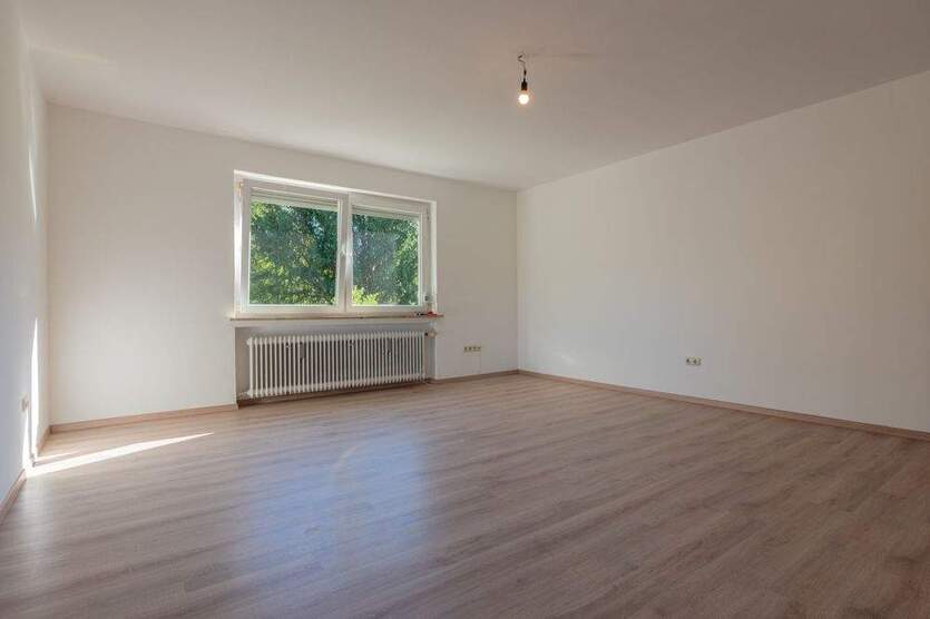 Einfamilienhaus in der Hochstraße 6-Zimmer, Garten, Terrasse, Balkon und Einliegerwohnung 8 zimmer