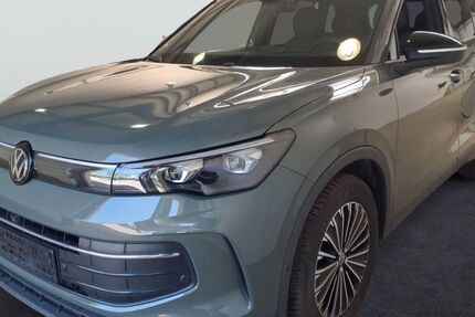 VW Tiguan 28.790 km 34.750 &euro; Essen Oldenburg 49632