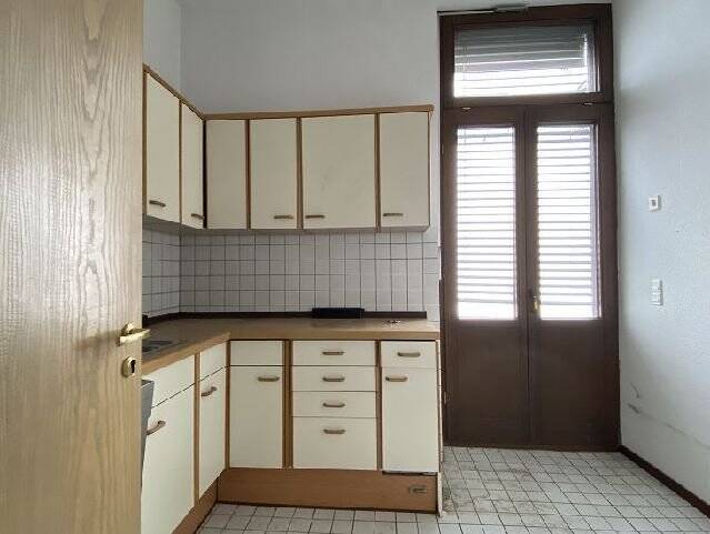 REPRÄSENTATIVES BÜROHAUS IM HERZEN DER KREFELDER INNENSTADT ZU VERMIETEN!
