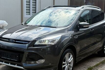 Ford Kuga 203.000 km 8.900 &euro; Hattingen 45525