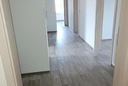 Wohnung Schleiz - 4 Zimmer, 88 m&sup2;, 660&euro; | Angebot:25407532