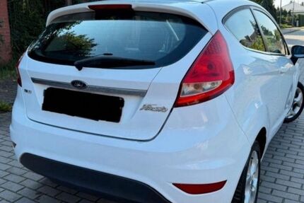 Ford Fiesta 245.000 km 2.222 &euro; Nordhorn 48529