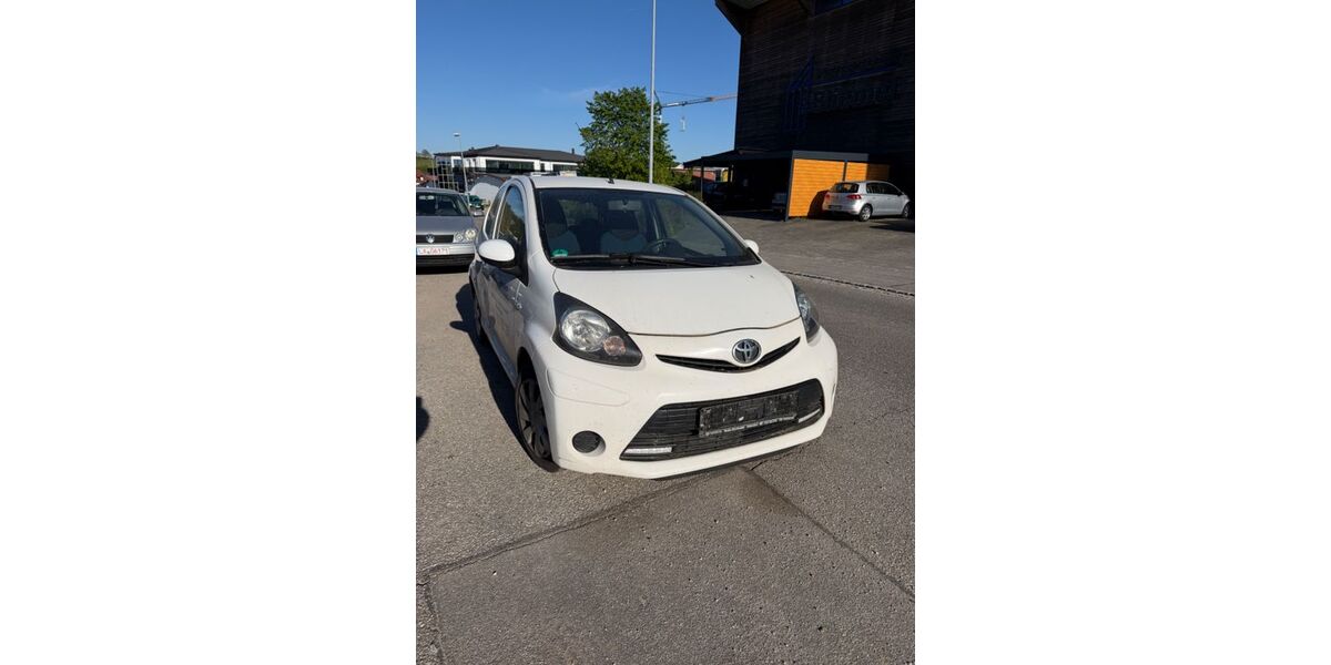 Toyota Aygo (X) 226.000 km 1.150 &euro; Ergoldsbach 84061