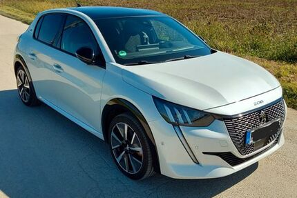 Peugeot e-208 29.000 km 21.790 &euro; Manching 85077