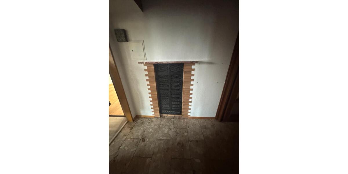 Erdgeschoßwohnung Michelau in Oberfranken - 4 Zimmer, 120 m&sup2;, 190.000&euro; | Angebot:26217973