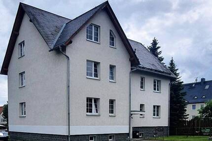 Drei Mehrfamilienhäuser mit insgesamt 18 Wohnungen - vollvermietet - 4 zimmer