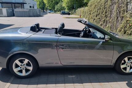VW Eos 166.275 km 4.977 &euro; Berlin 12247