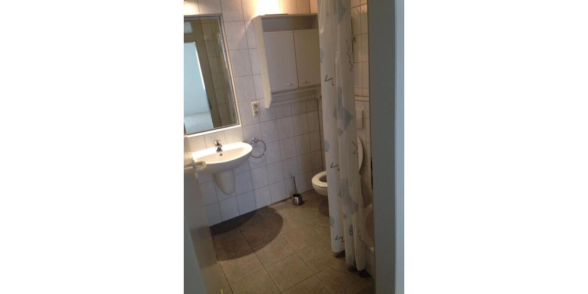 Erdgeschoßwohnung Sankt Leon-Rot Rot - 1 Zimmer, 30 m&sup2;, 250&euro; | Angebot:25381303