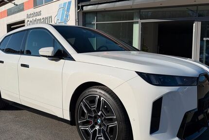 BMW iX 4.200 km 69.990 &euro; Aue 08280