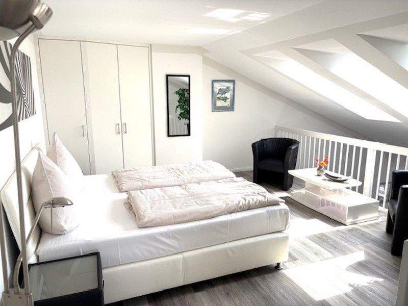Erste Reihe moderne StudioWohnung über 2 Ebenen