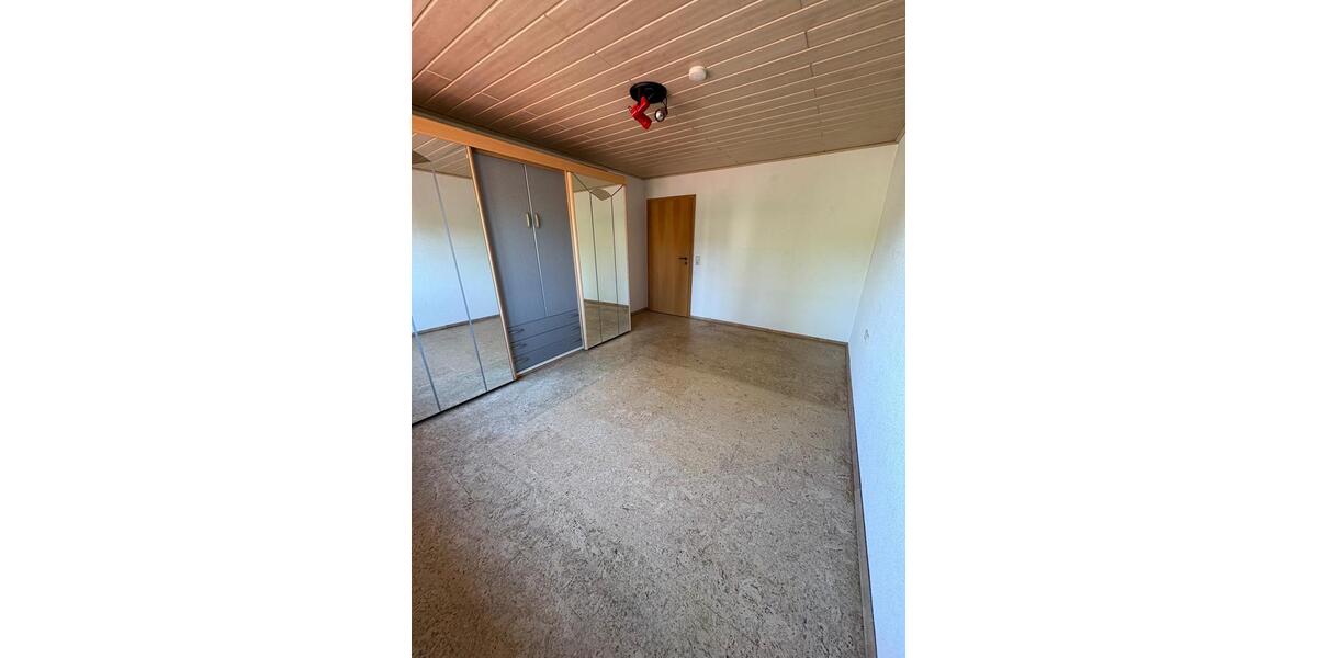 Etagenwohnung Neuried - 2.5 Zimmer, 96 m&sup2;, 1.200&euro; | Angebot:26317444