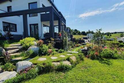 Haus zum Kaufen in Taufkirchen 1.689.000 € 249 m² 9 zimmer