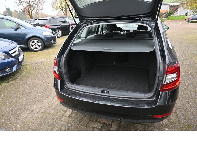 Octavia 1.5 TSI Combi *Style* Navi LED DAB 17Alu