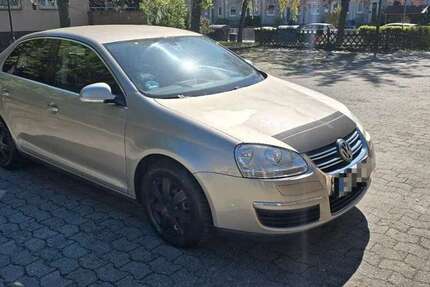 VW Jetta 195.000 km 2.400 &euro; Berlin 13052