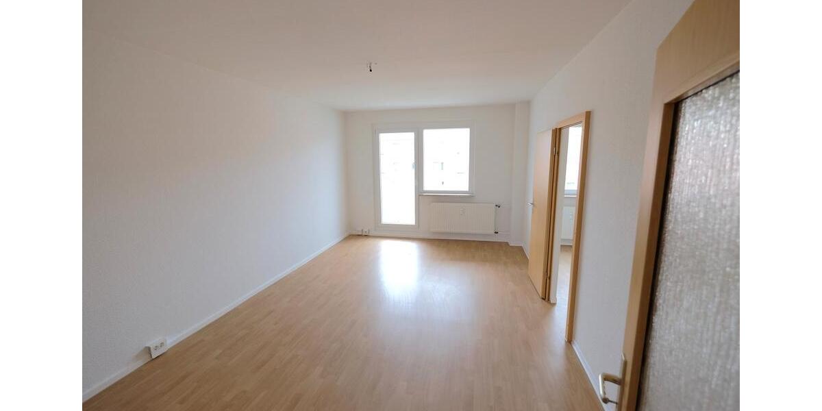 Etagenwohnung Saalfeld (Saale) - 3 Zimmer, 69 m&sup2;, 370&euro; | Angebot:26365478