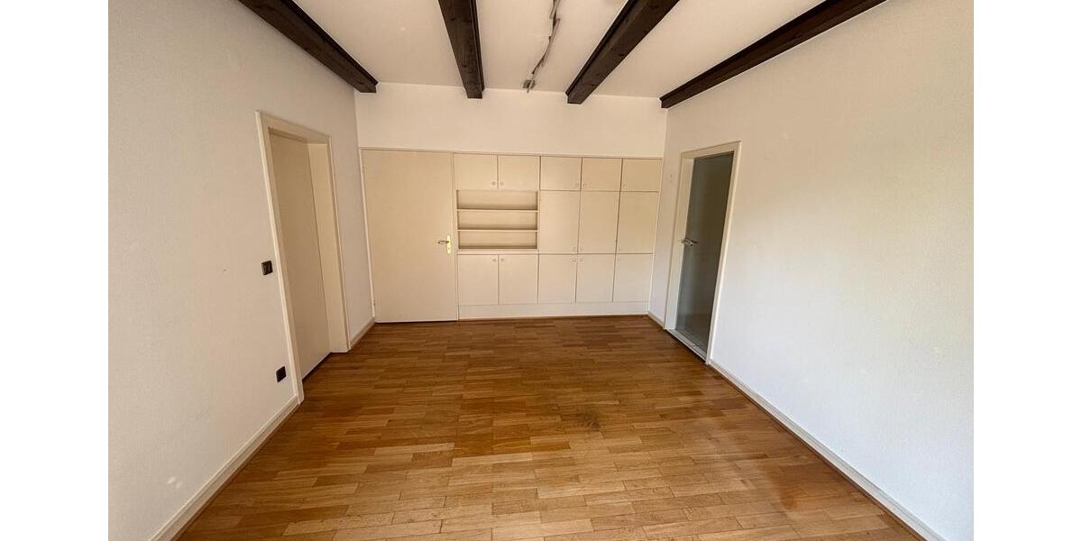 Bungalow Mönchengladbach West - 6 Zimmer, 320 m&sup2;, 655.000&euro; | Angebot:26993121