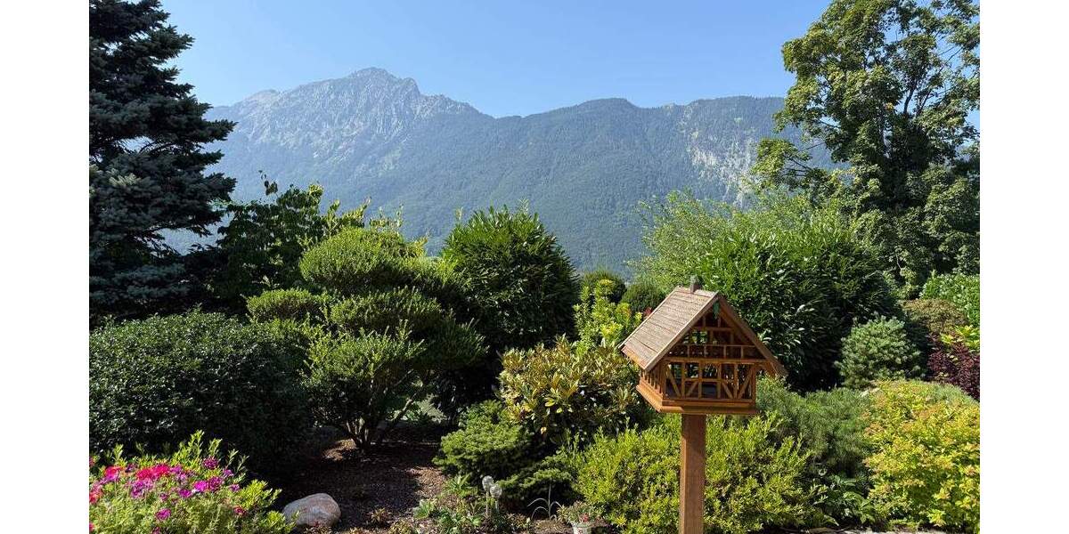 Exklusive 2-Zimmer-Wohnung mit umlaufender Terrasse und Bergpanorama. 2 zimmer