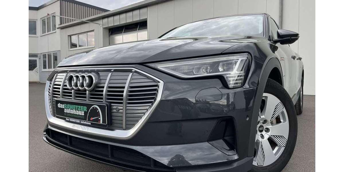Audi e-tron 43.677 km 30.860 &euro; Marktredwitz 95615