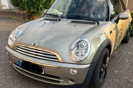 Mini Cooper Cabrio 140.000 km 5.200 &euro; Niederkassel 53859