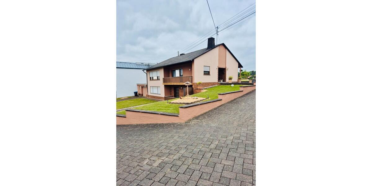 Einfamilienhaus Rittersdorf - 10 Zimmer, 220 m&sup2;, 335.000&euro; | Angebot:27244623