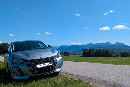 Peugeot 208 5.365 km 16.999 &euro; Miesbach 83714