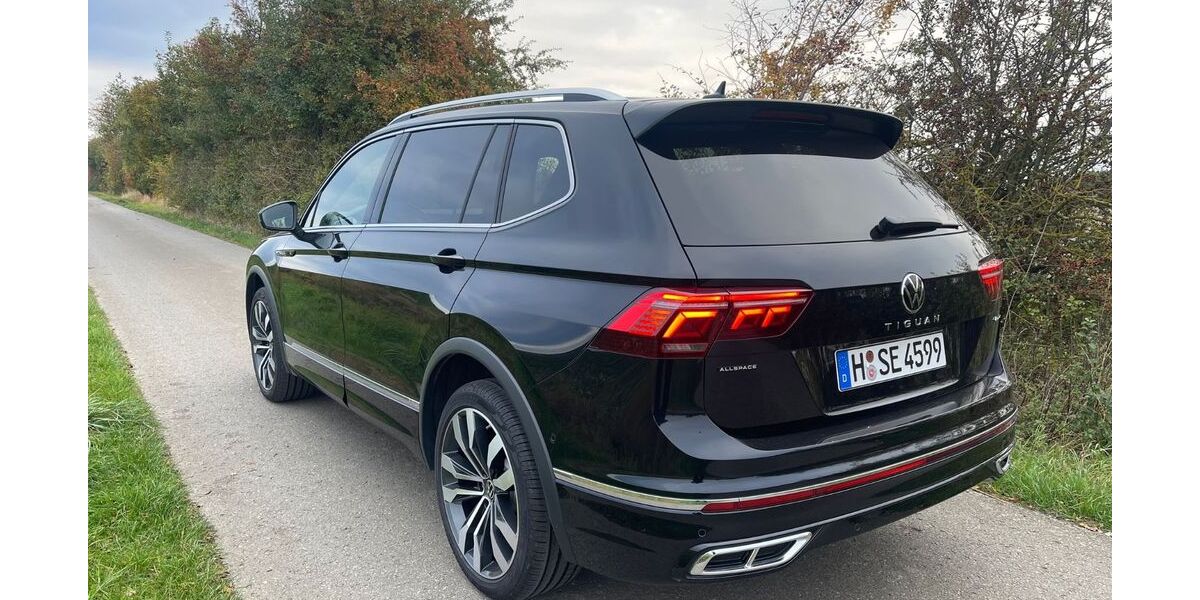 VW Tiguan Allspace 5.500 km 49.990 € Schellerten 31174