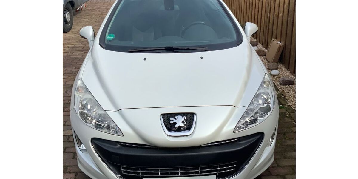 Peugeot 308 104.000 km 6.900 &euro; Calberlah 38547
