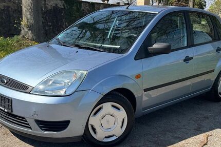 Ford Fiesta 92.000 km 3.899 &euro; Limburg - Eschhofen 65552