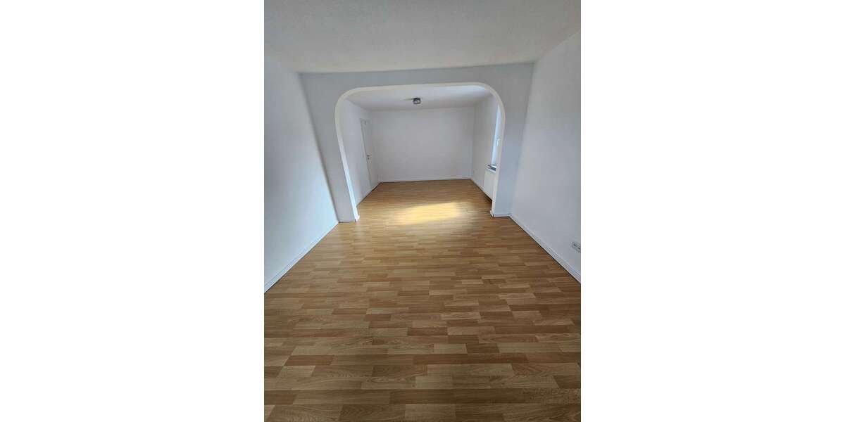Etagenwohnung Leonberg - 3 Zimmer, 86 m&sup2;, 229.000&euro; | Angebot:27079901