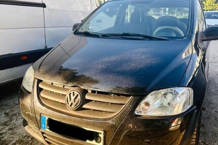 VW Fox 136.000 km 2.500 &euro; berlin 13057